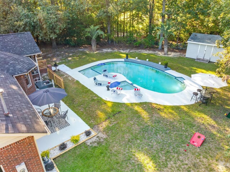 Patio, Natural landscape, Bird's eye view, Hot Tub, Swimming pool, sunbed