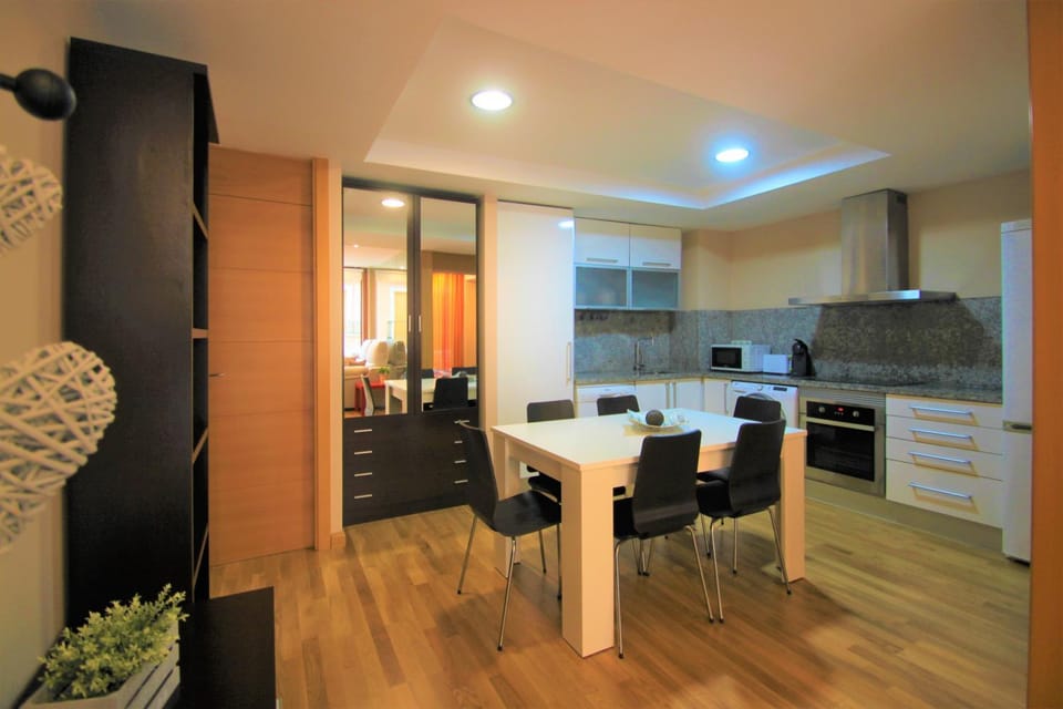 Kitchen or kitchenette, Living room, Dining area