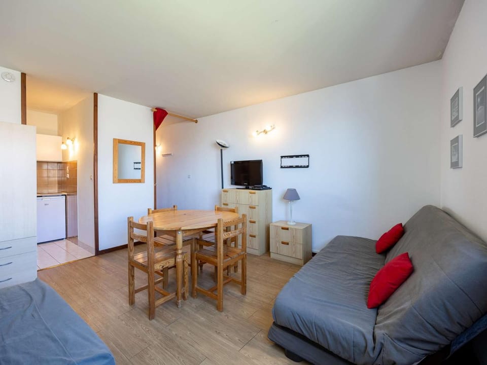 Studio chaleureux vue montagne - 4 pers. Apartment in Saint-Lary-Soulan
