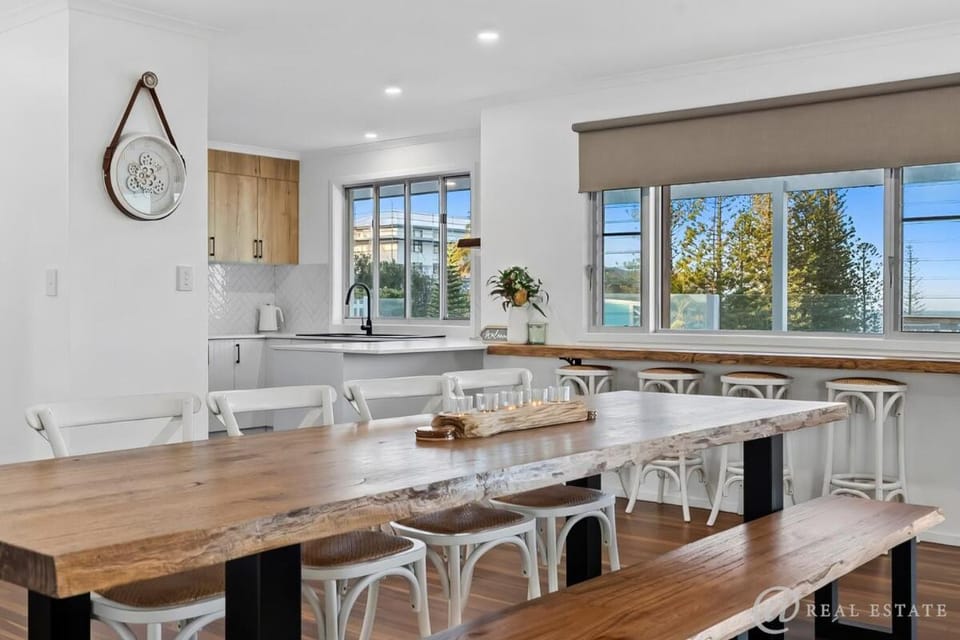 Pacific Breeze House in Zilzie