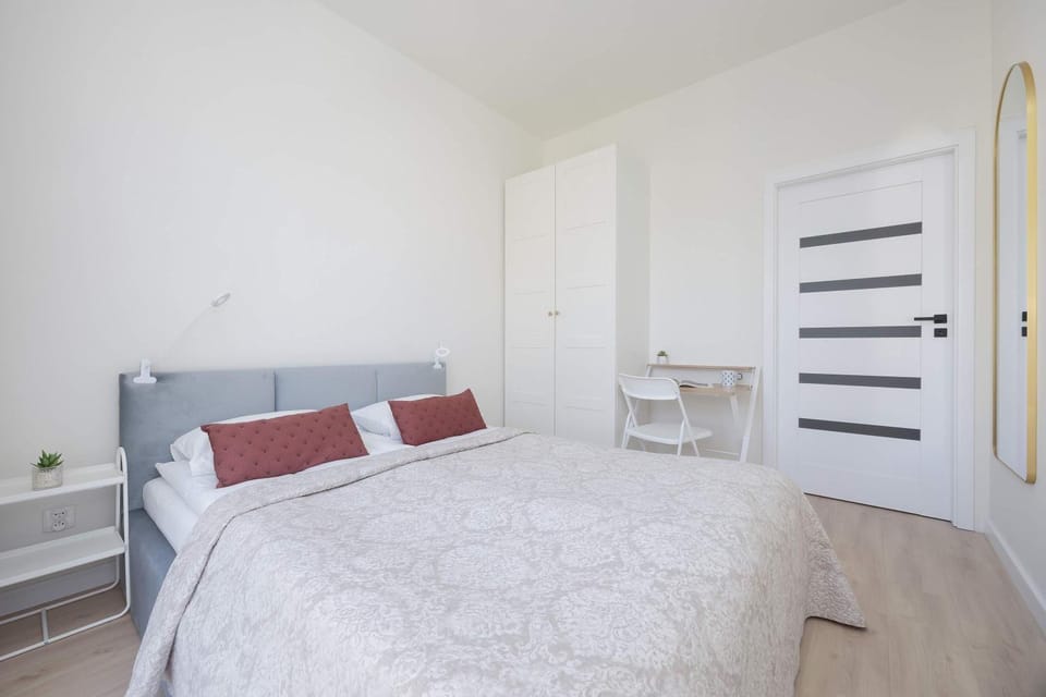 Bed, Bedroom, wardrobe
