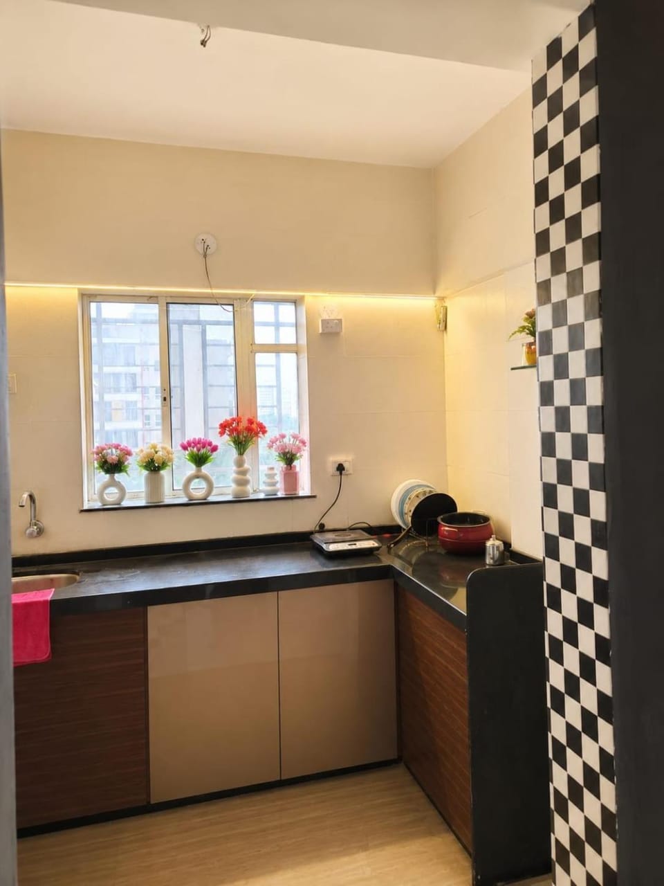 Kitchen or kitchenette