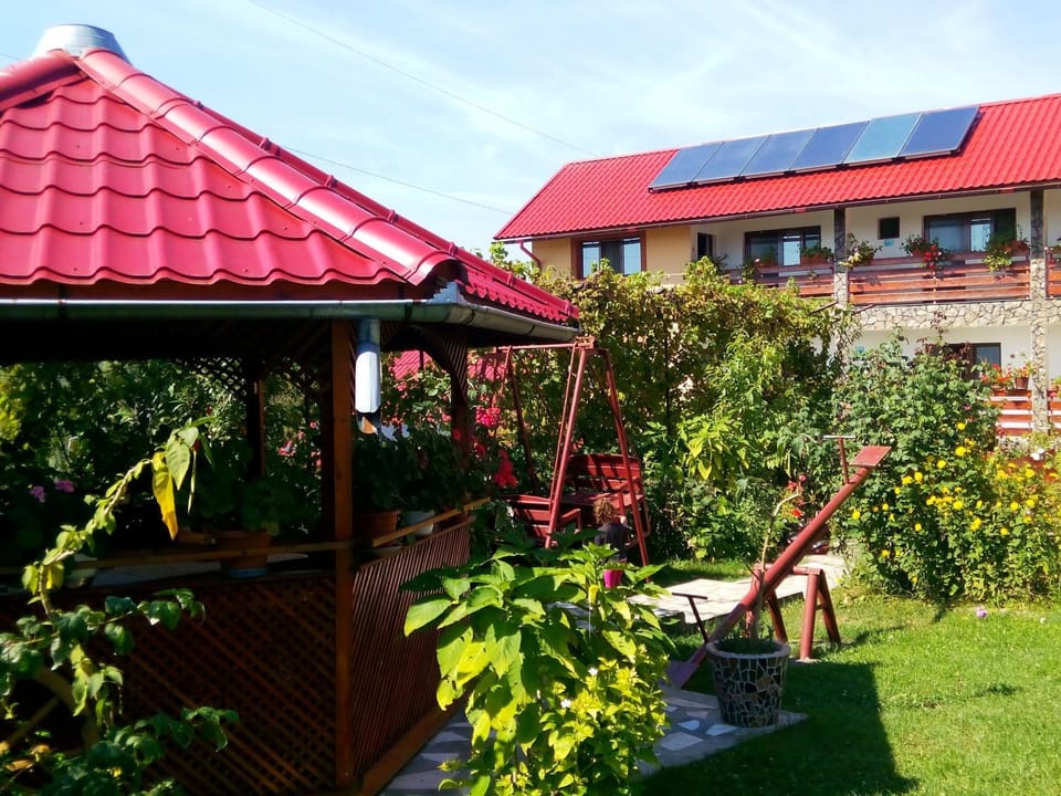 Property building, Garden, Seating area, Garden view, Inner courtyard view