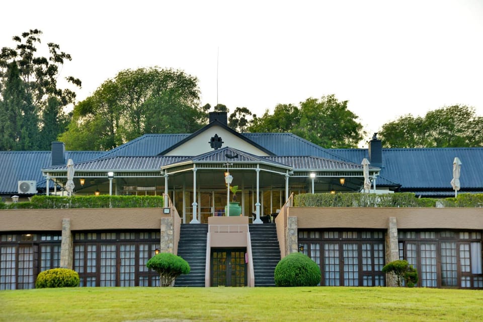 Property building, Spring, Day, Garden