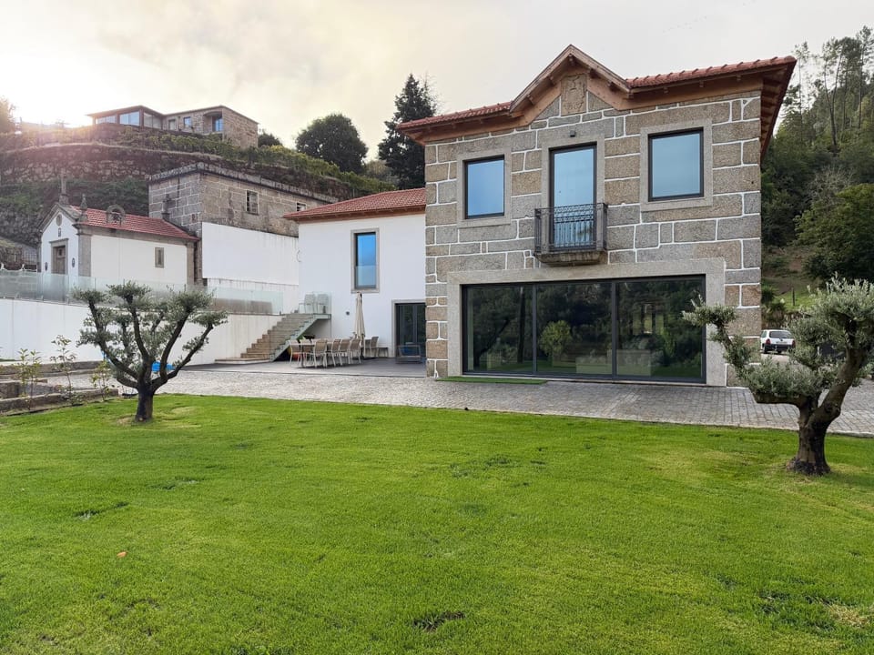 Quinta Castelo de Baixo House in Porto District