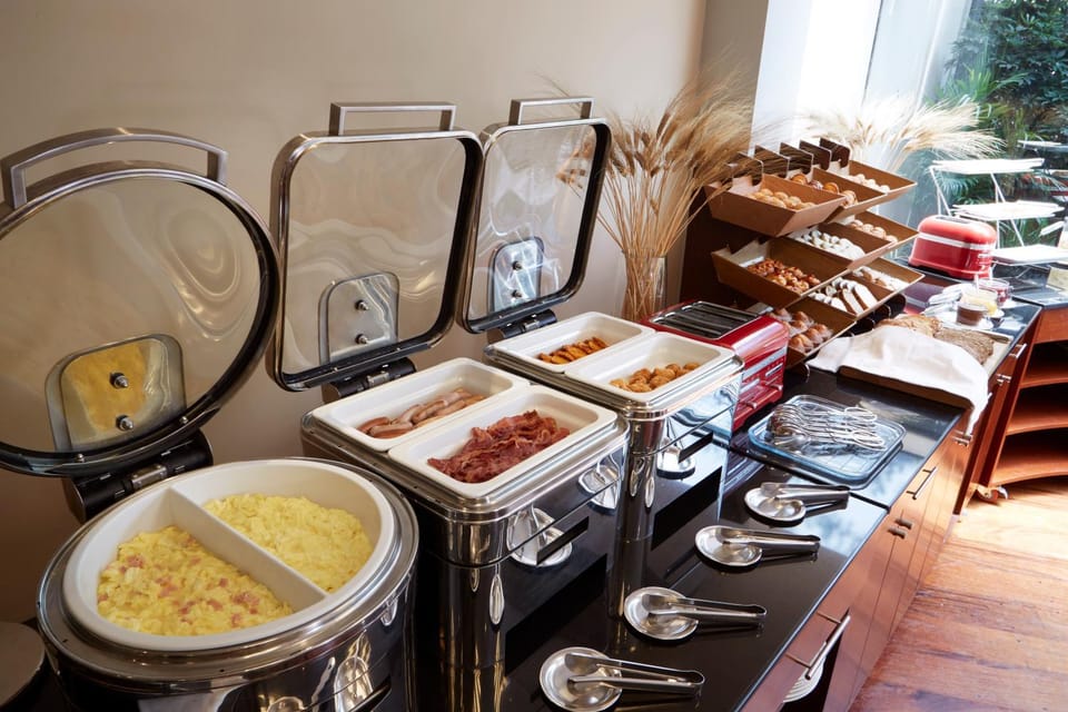 Restaurant/places to eat, Food, Buffet breakfast