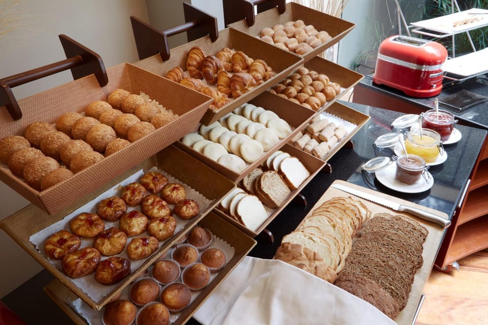 Restaurant/places to eat, Food, Breakfast, Buffet breakfast