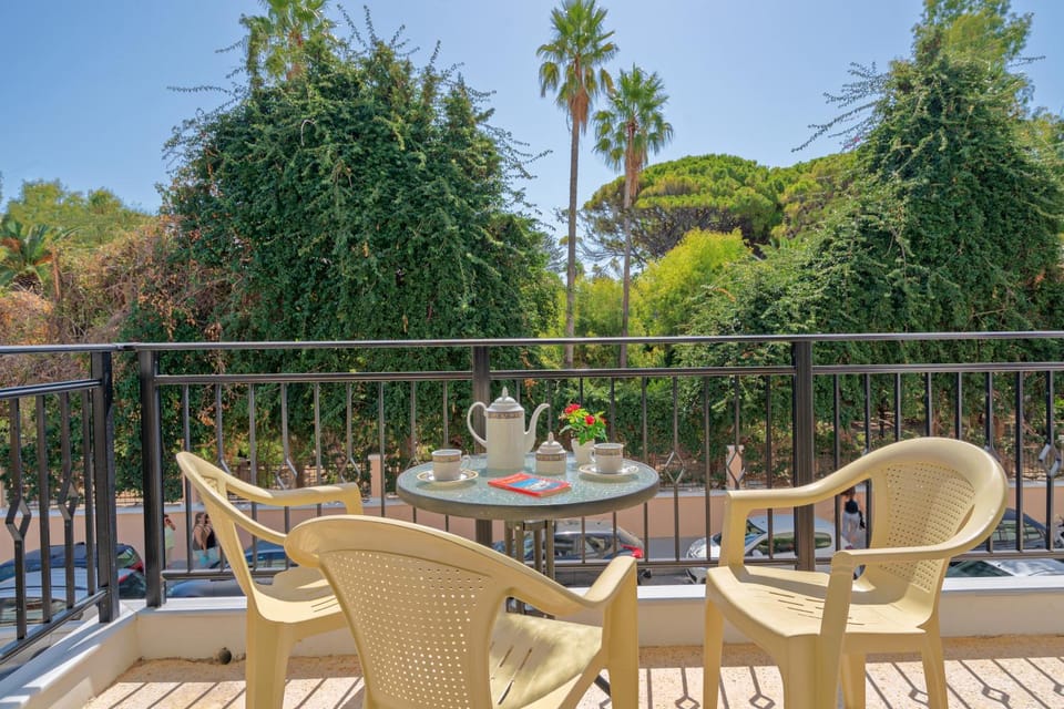 Balcony/Terrace, Garden view