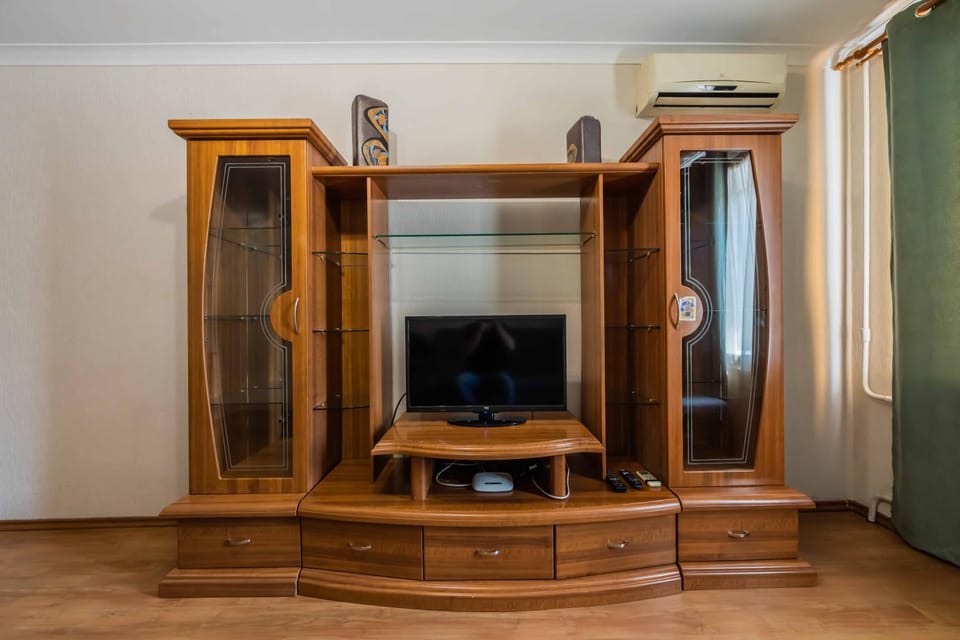 Communal lounge/ TV room, TV and multimedia, Evening entertainment, air conditioner