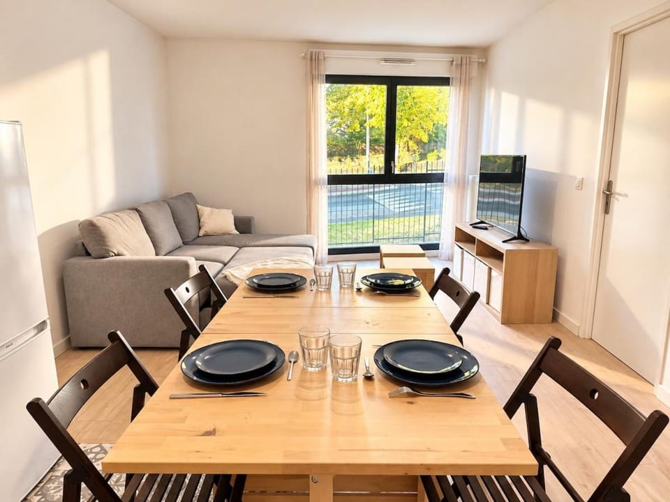 Le Haut Perreux - 5 pers - Clim & Parking - Paris & Disney Apartment in Saint-Maur-des-Fossés