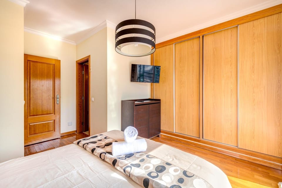 Casa Fuseta | 4BR Home Near the Beach House in Moncarapacho