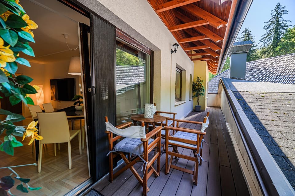 Day, Balcony/Terrace, Seating area