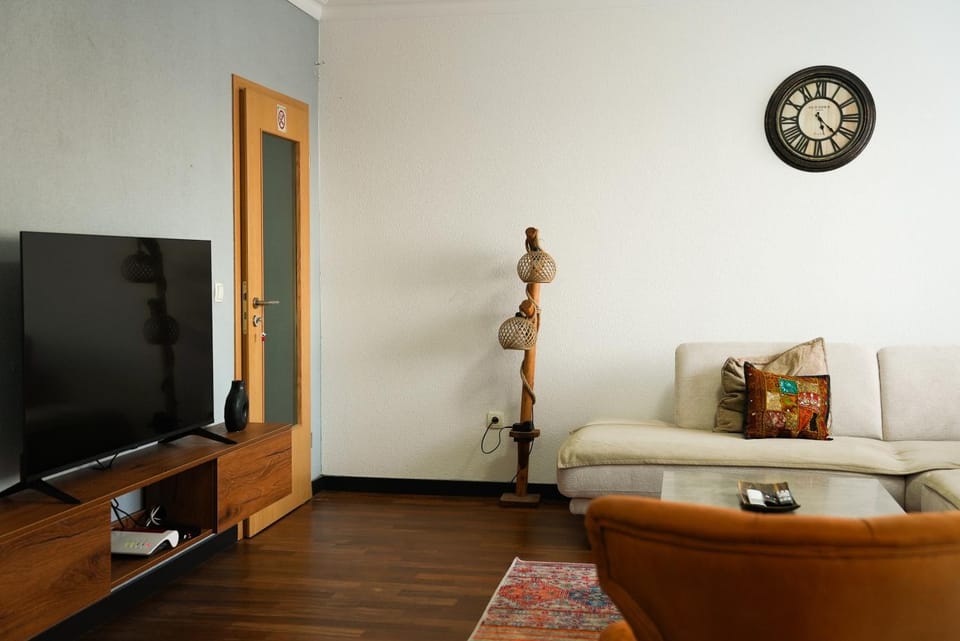 Modern Apartment Kalabria, Emshir Apartment in Europe