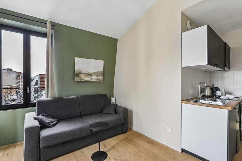 Cozy 1BR Retreat for Couples & Families Apartment in Paris