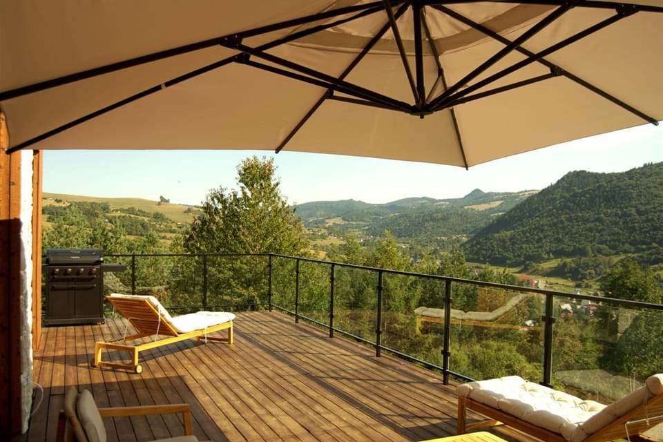 View (from property/room), Balcony/Terrace, Mountain view