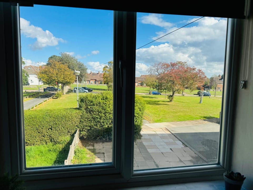 Private Single Room Near NEC BHX Free Parking Vacation rental in Metropolitan Borough of Solihull