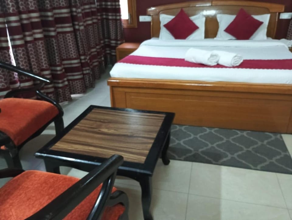 Hotel Alps Bed and Breakfast in Himachal Pradesh