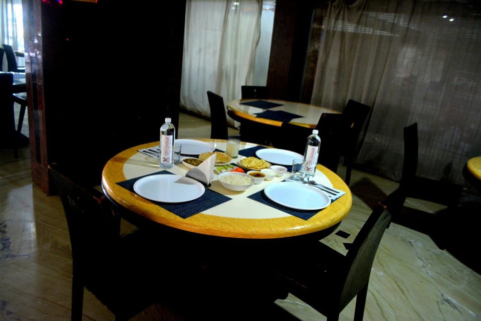 Restaurant/places to eat, Food