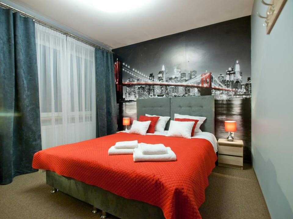 Photo of the whole room, Seating area, Bedroom