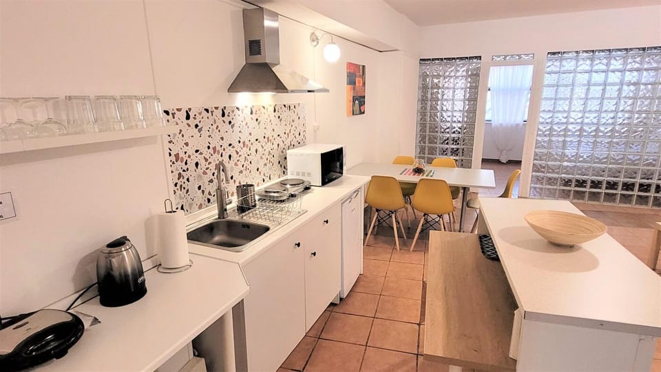 Kitchen or kitchenette, kitchen