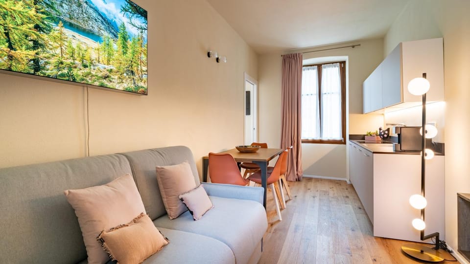 Aosta Centre Apartments - Sant'Anselmo Apartment in Aosta