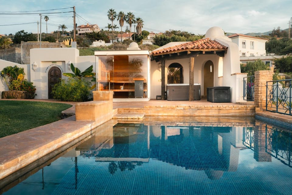 Hot Tub, Sauna, Spa and wellness centre/facilities, Swimming pool