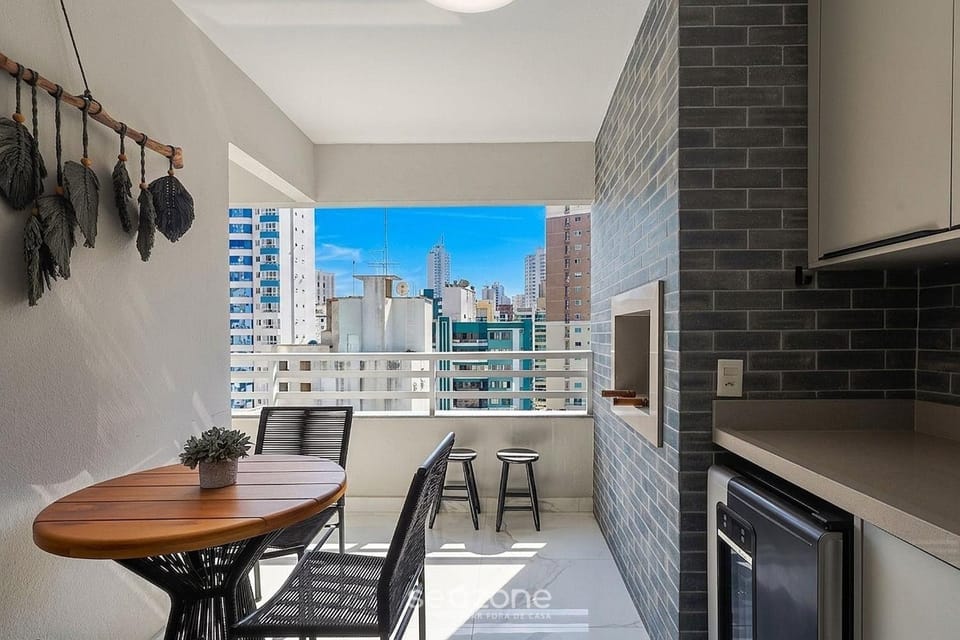 Balcony/Terrace, City view