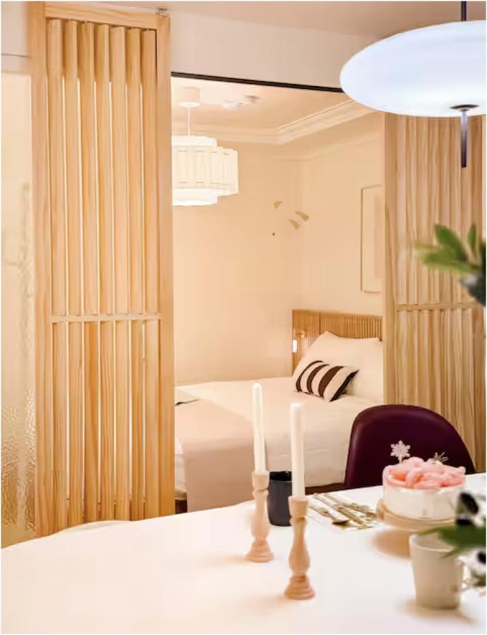 Heart of Gangnam,Garosu-gil, 10minute walk from Sinsa Station Apartment in Seoul