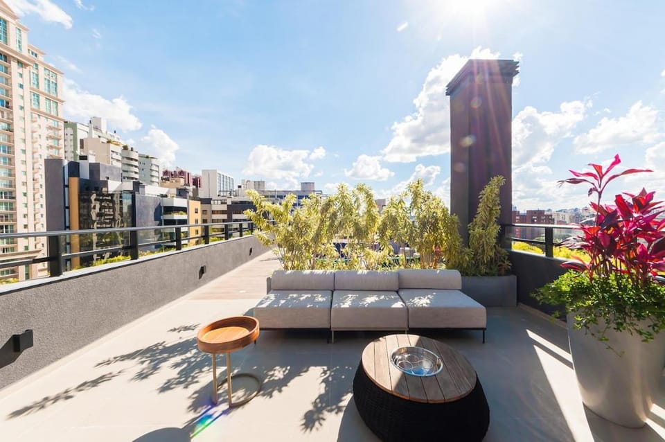 Estúdio Novo premium no Batel Piscina e academia Apartment in Curitiba