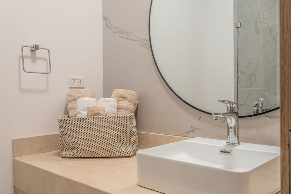 Suite Moderna con Balcón, Piscina y Vista al Mar Apartment in Magdalena, Colombia