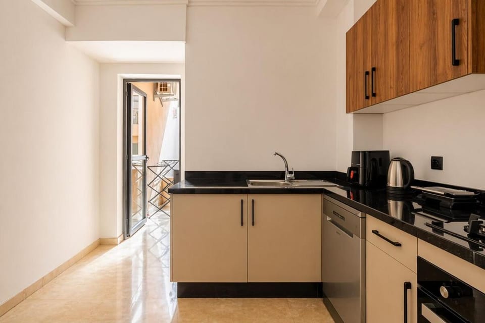 Modern Elegance, Swimming Pool, Fiber Wi-Fi & Netflix Apartment in Marrakesh