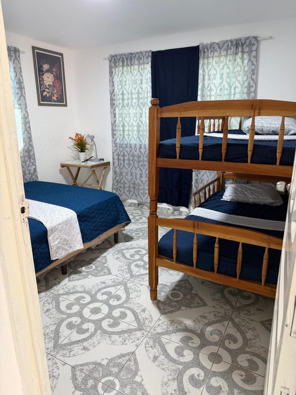 Bed, Photo of the whole room, Bedroom, bunk bed