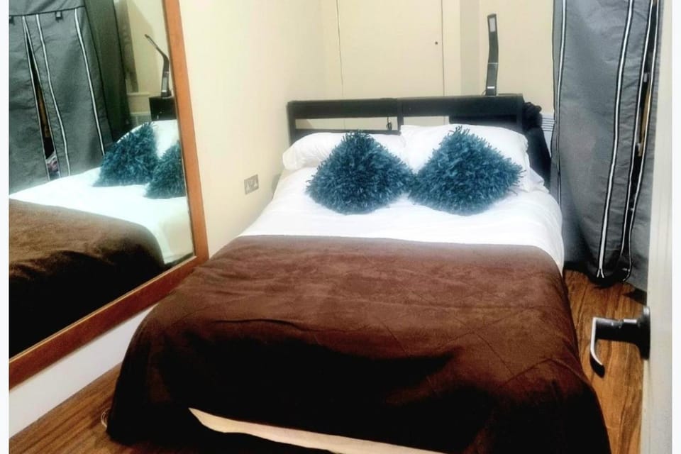 Bed, Bedroom, furniture, wardrobe