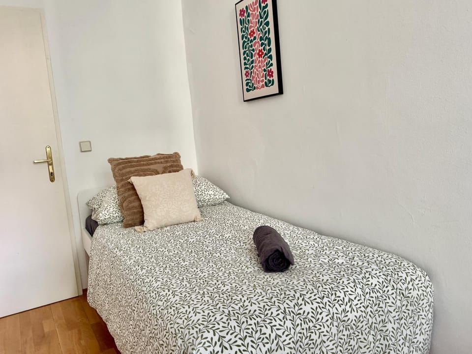 Spacious Stylish Apartment with Free Parking Apartment in Vienna