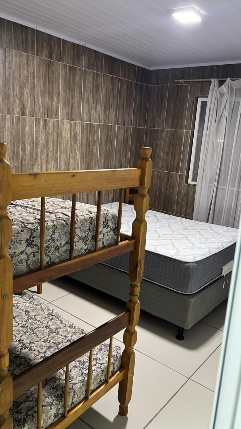 Bed, Bedroom, bunk bed