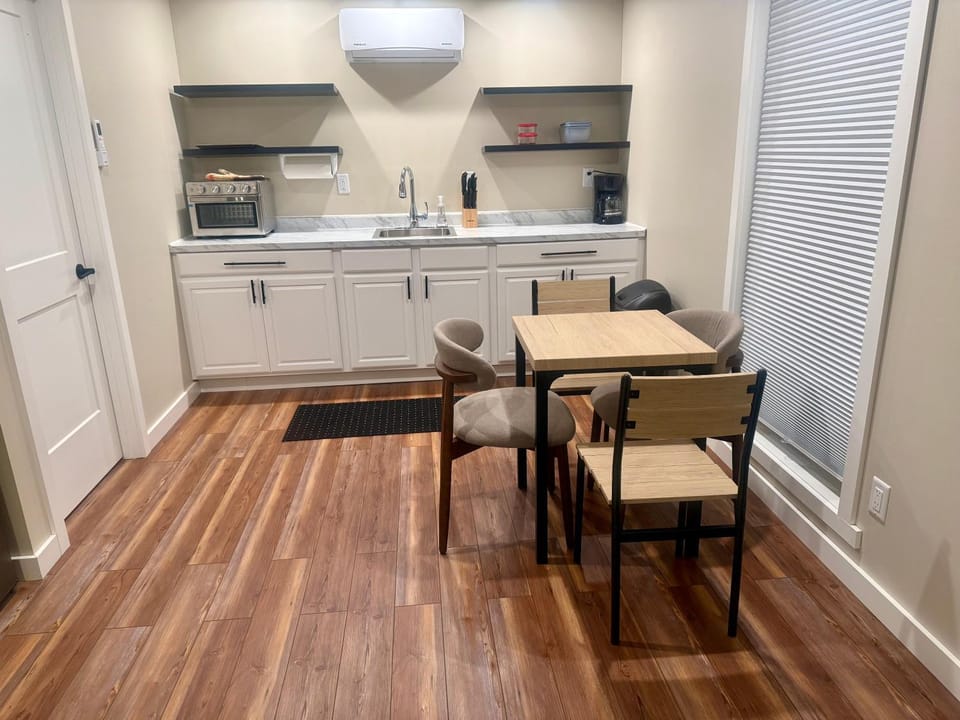 Fishing Escape Apartment in Bristol