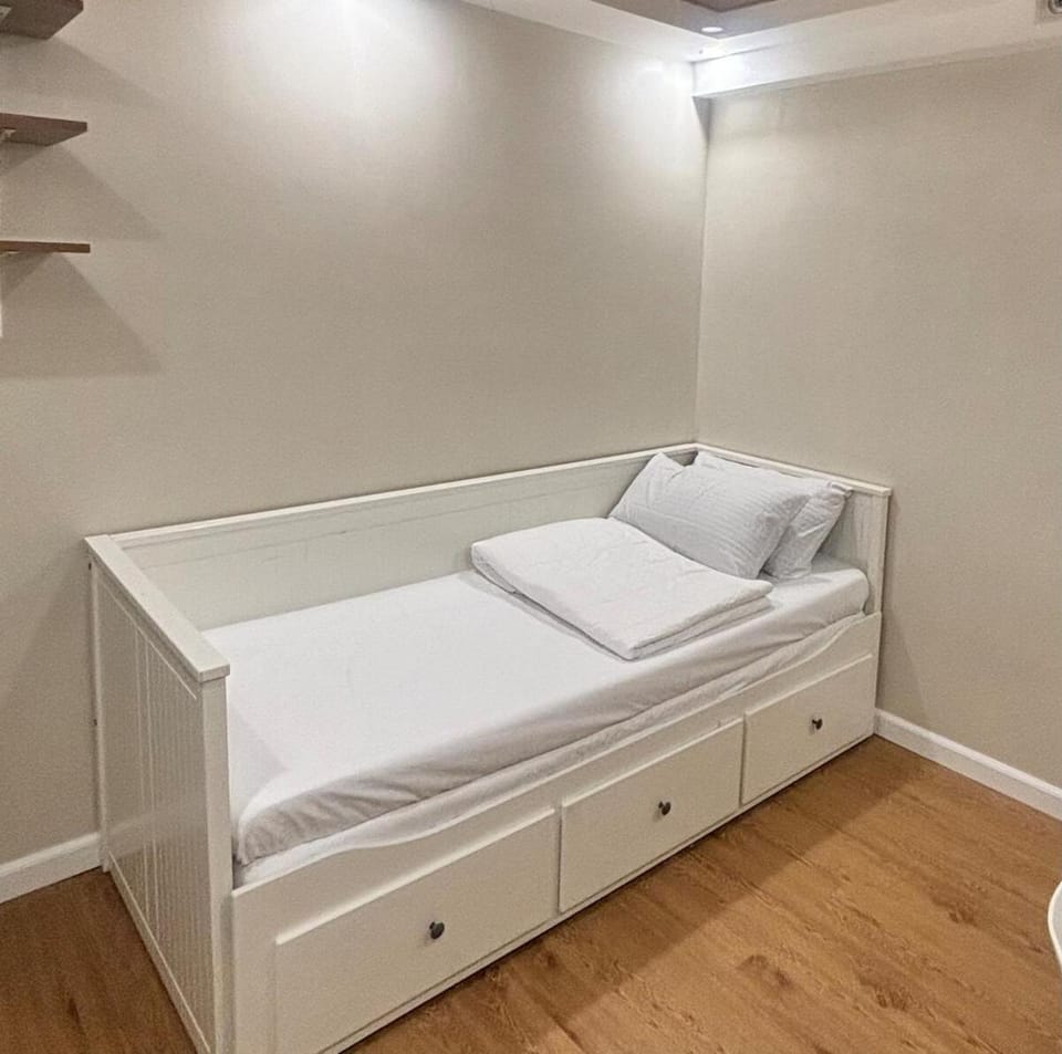 Modern Minimalist 2BR Condo Unit -Sorrento Oasis Apartment in Pasig