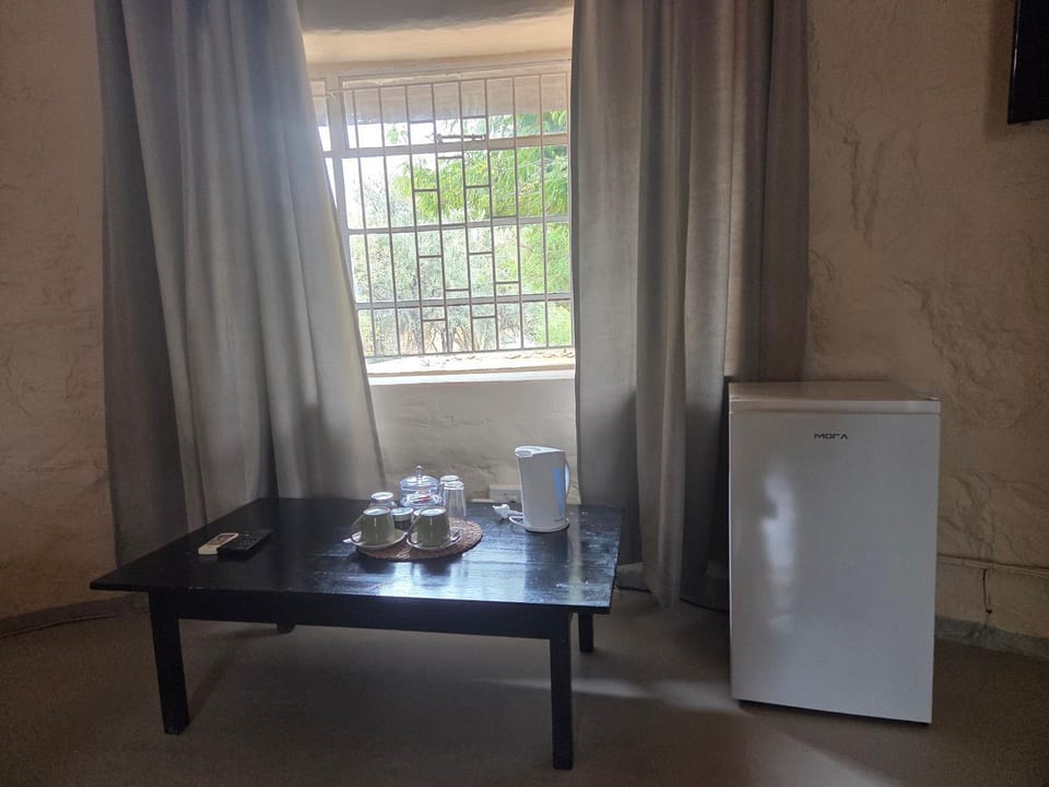 Coffee/tea facilities, minibar