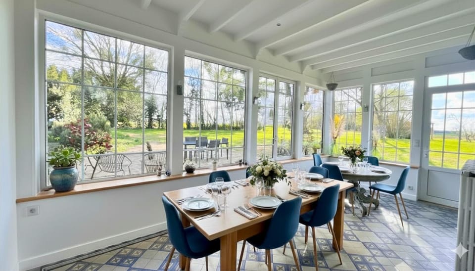 Kitchen or kitchenette, Dining area, Garden view