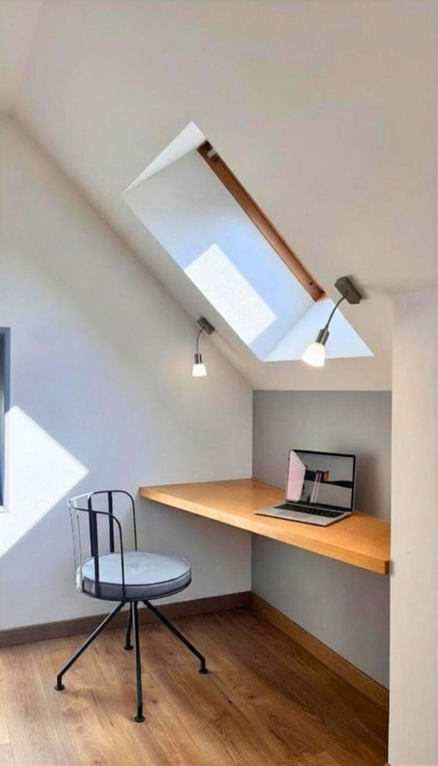 Seating area, Bedroom, internet