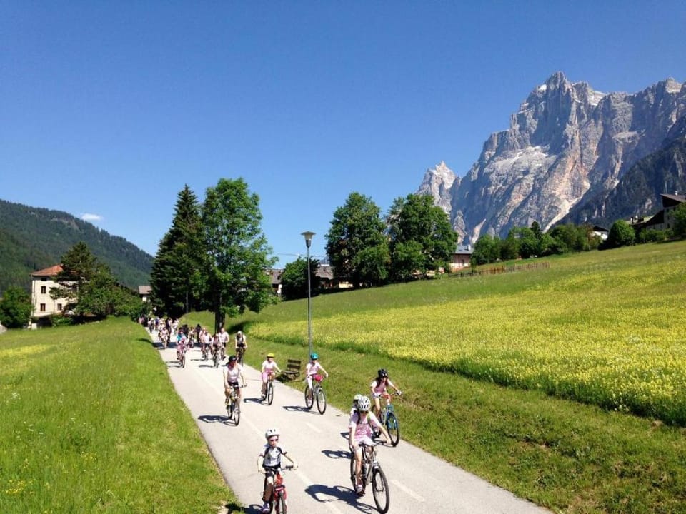 Spring, Natural landscape, Cycling, Mountain view