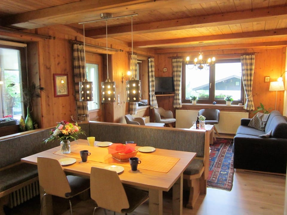 Kitchen or kitchenette, Living room, Dining area