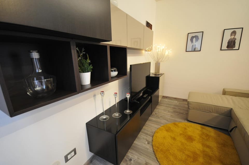 Papireto 11 Loft Apartment in Palermo