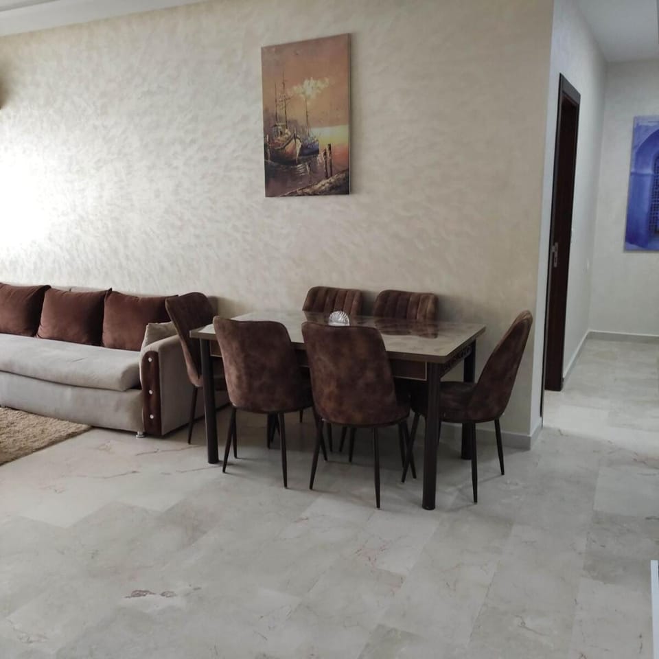 Appartement agréable Centre Tanger Corniche TGV Apartment in Tangier