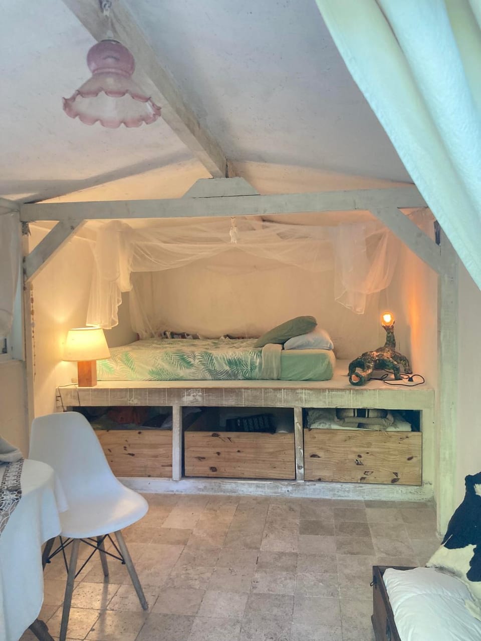 Living room, Bedroom