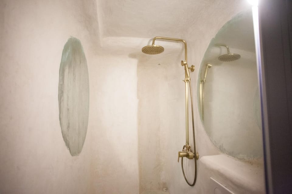 Bathroom, Living room