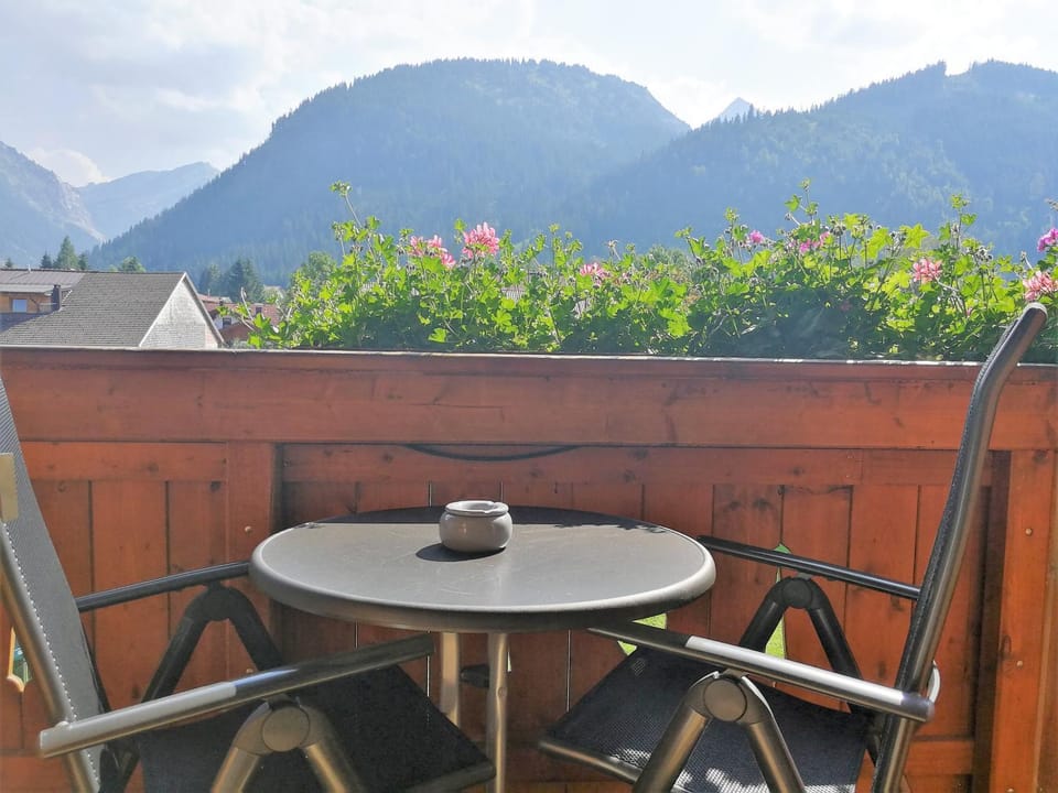 Day, Natural landscape, View (from property/room), Balcony/Terrace, Mountain view