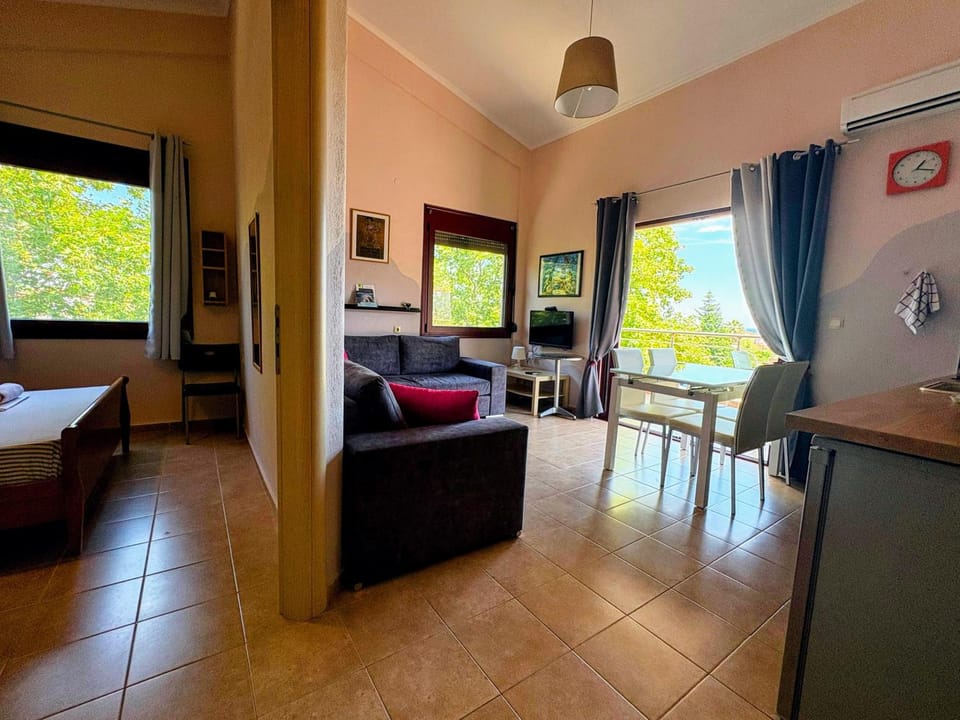 Bed, Living room