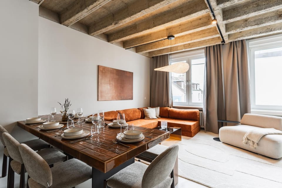 Living room, Seating area, Dining area