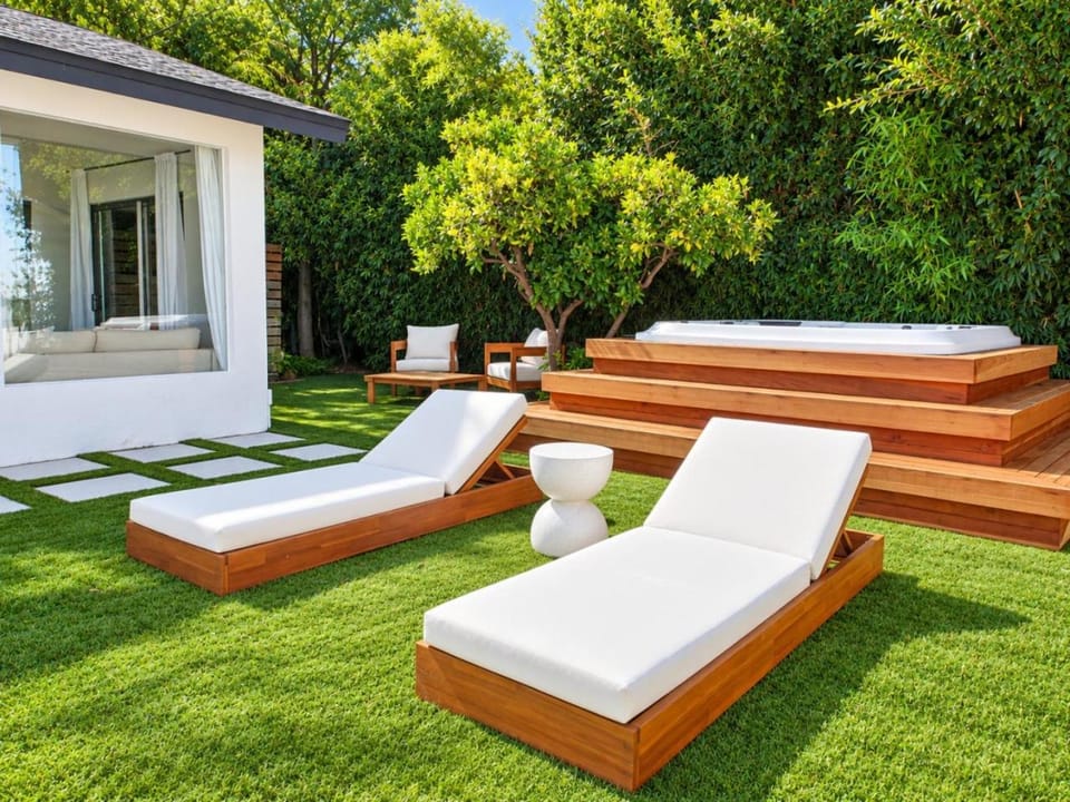 Serene 6BR WeHo Villa with Jacuzzi House in West Hollywood